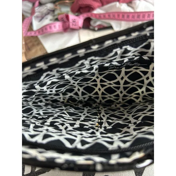 Vera Bradley Quilted Clutch Black‎ White Pattern Minimalist Purse - Image 4