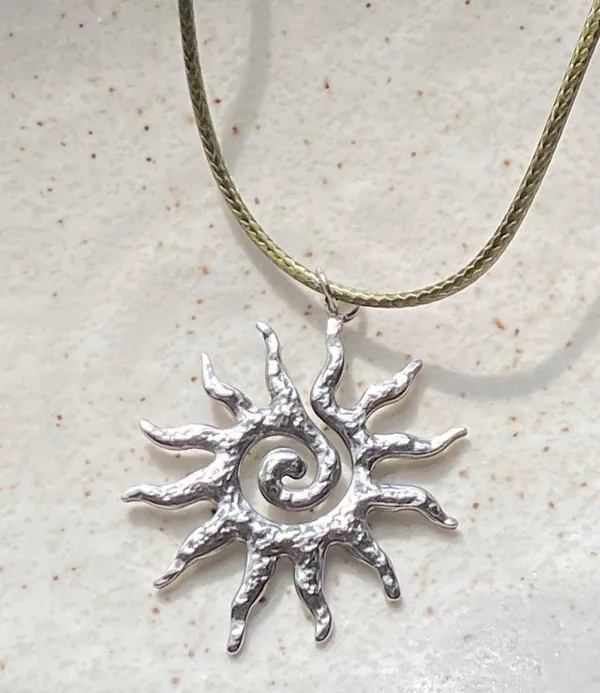 Handmade stainless steel sun boho retro vintage style necklace☀️ - Image 4