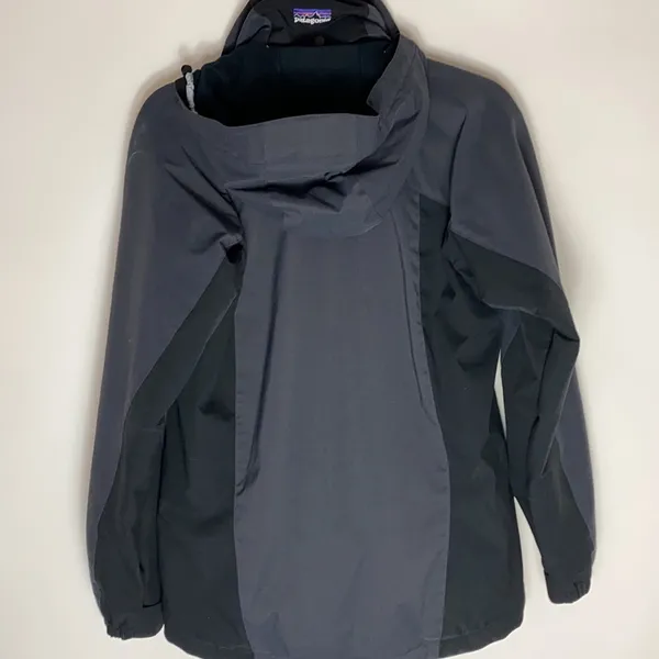 Patagonia black hooded fleece lined jacket size Small - Image 5