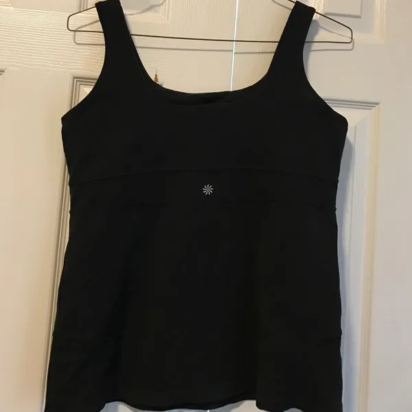 Athleta black workout tank top built in shelf bra - Image 2