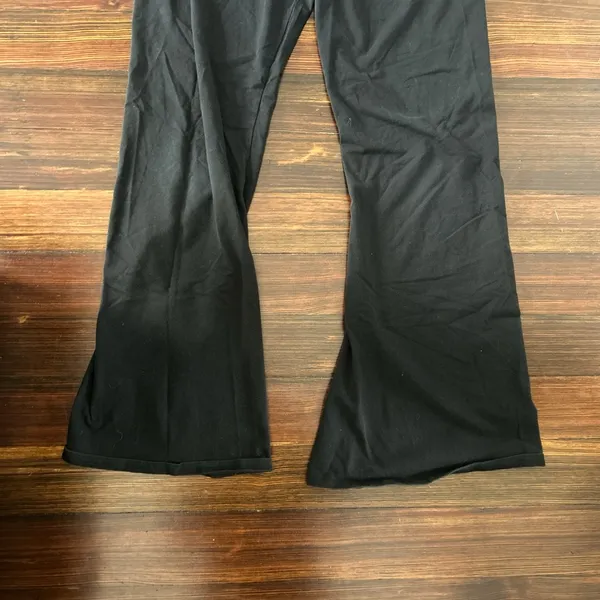 Hollister Black Flared Leggings - Image 3