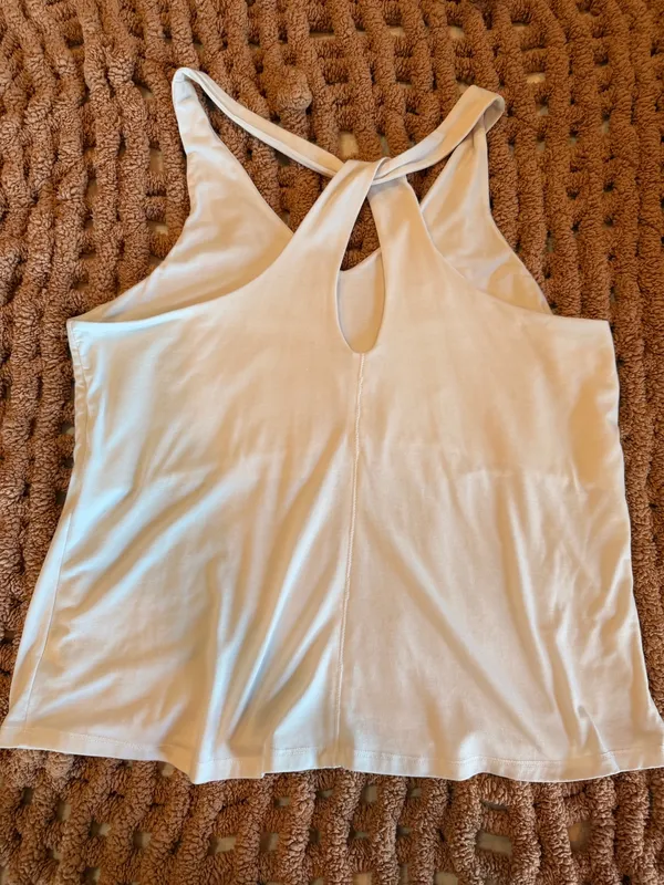 Athleta Women’s Large White Twist Back Tank Top Soft Stretch Yoga Casual - Image 2