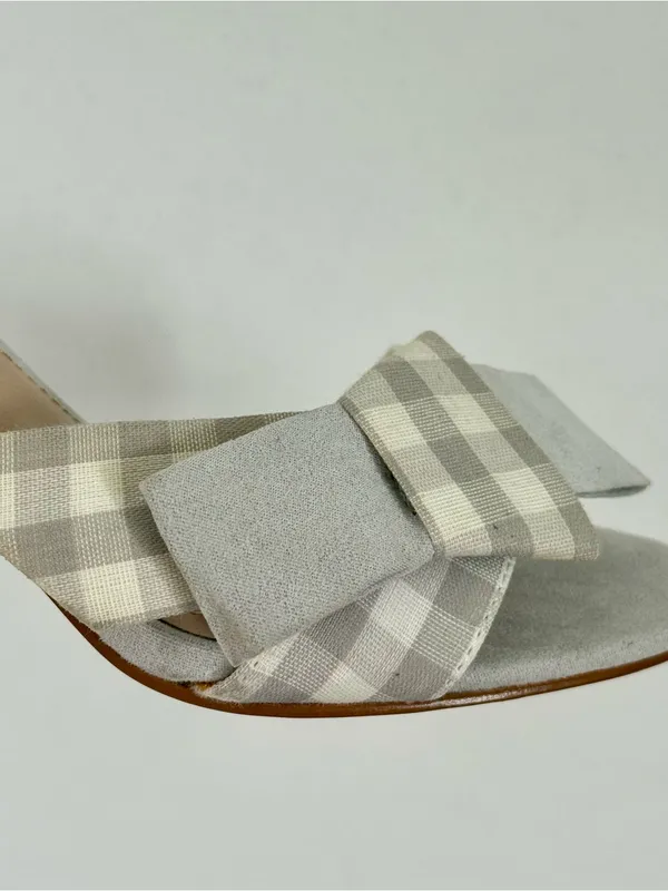 NIB Tahari eating Grey White Gingham Plaid Open Toe Bow 3” Heels NEW NWT 6.5 - Image 6