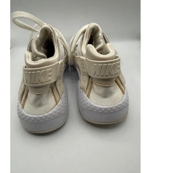 Nike Air Huarache Run‎ GS Women Size 7Y White Sneakers Streetwear Athleisure - Image 8