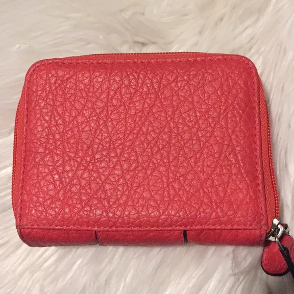 Red wallet - Image 2