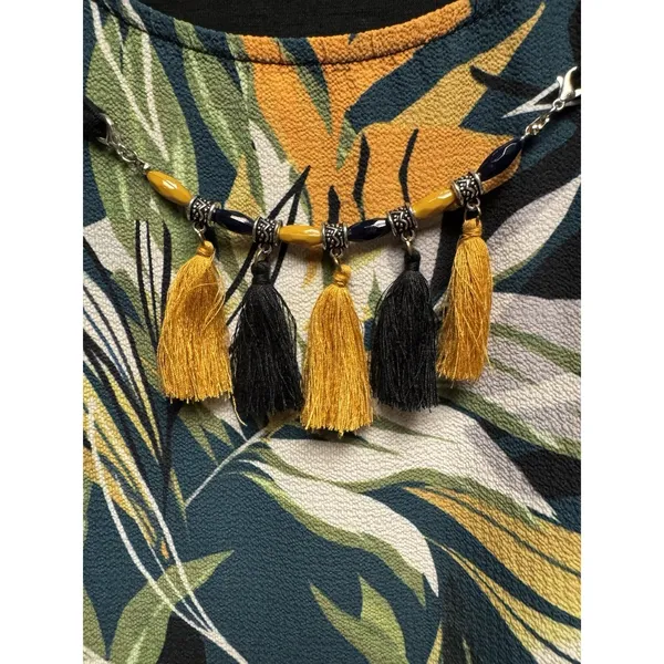 With Love Women's Tropical Leaf Green Yellow‎ Brown Tassel Necklace Blouse SZ L - Image 6