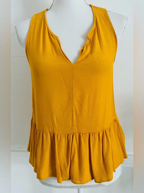 Madewell • Women’s Mustard Ruffle Hem V-Neck Tank Top - Image 3