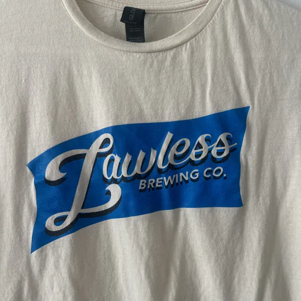 Gildan Lawless Brewing Co. Cream T-Shirt Size Medium - Image 2