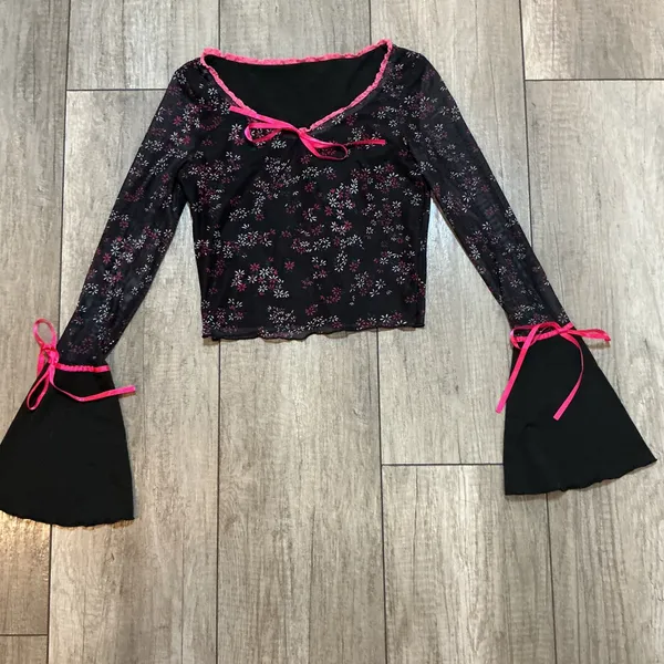 90s/00s Black Floral Fairycore Top w/ Pink Ribbon Ties‎ Sz xs - Image 2