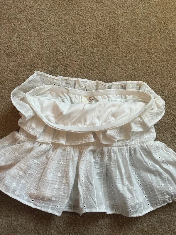 White crop top with ruffles for summer TJ Maxx  - Image 2