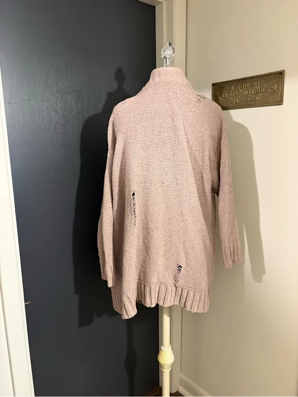 aerie Blush Mauve Open-Front Knit Chenille Cardigan with intentional distressing - Image 4