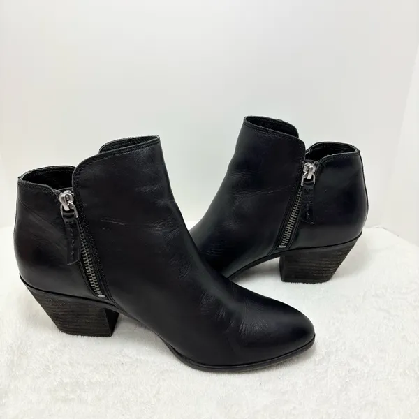 Frye Black Leather Ankle Booties with Zipper‎ Size 7M - Image 9