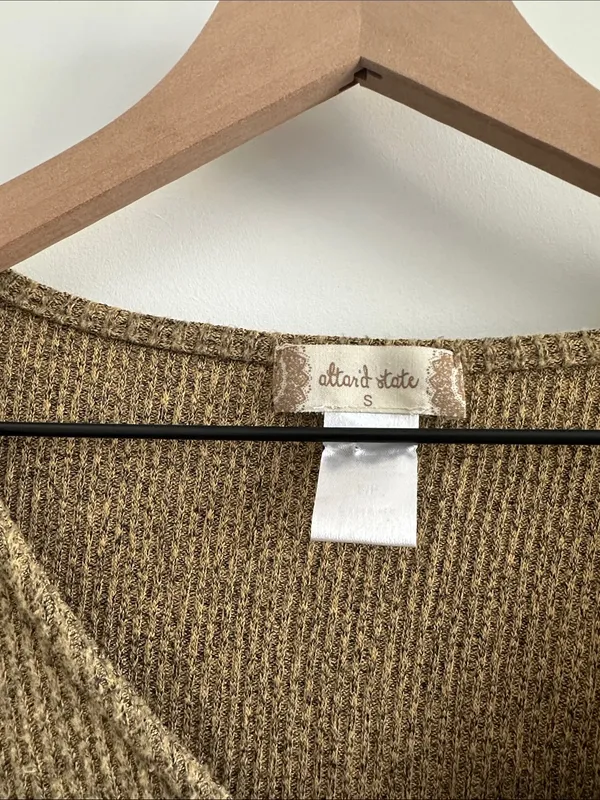 Altar’d State long sleeve rouged top - Image 4
