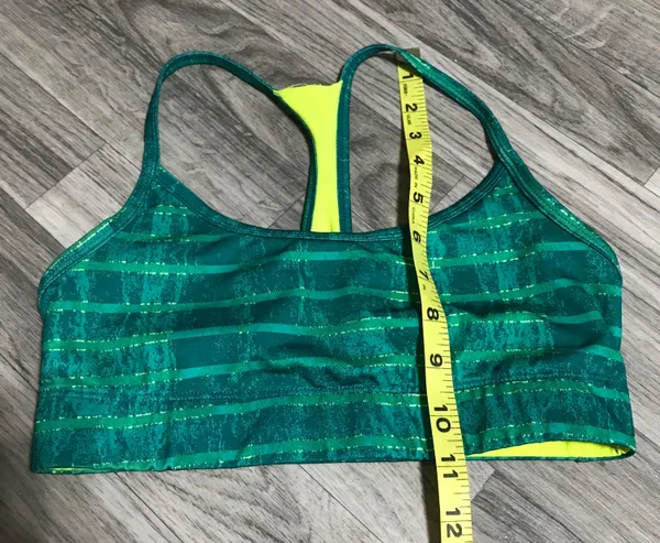 Champion Sports Bra; Size Small - Image 4