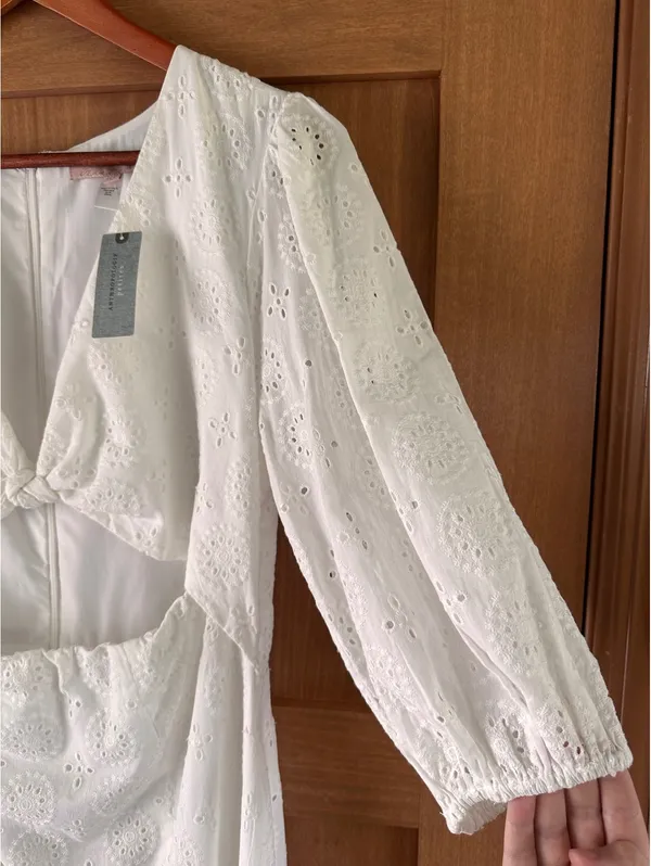 NWT Hutch Anthropologie White Eyelet Cutout Maxi Dress Puff Sleeve Women’s 12 P - Image 4