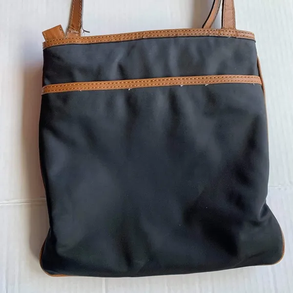 Michael Kors Kempton Small Crossbody Bag - Image 2