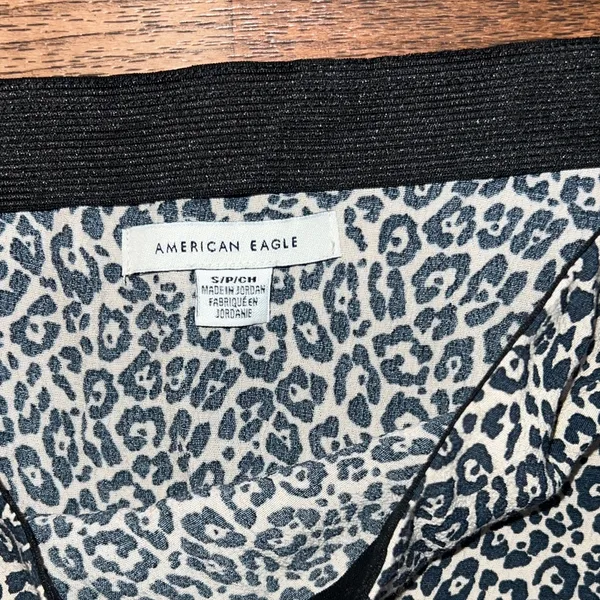 American Eagle Outfitters Black and White Animal Print Pencil Skirt - Image 2