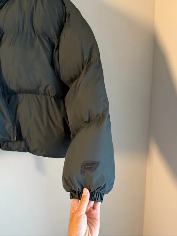 Fabletics Wander Cropped Puffer SZ 2X Winter Fall Trendy Puffer Jacket - Image 5