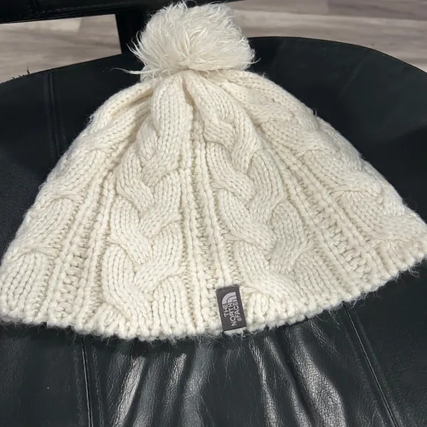 The North Face Off White Cable Knit Beanie - Image 10