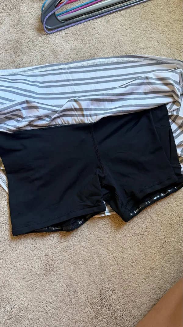 Vintage Lululemon Skirt - Image 7