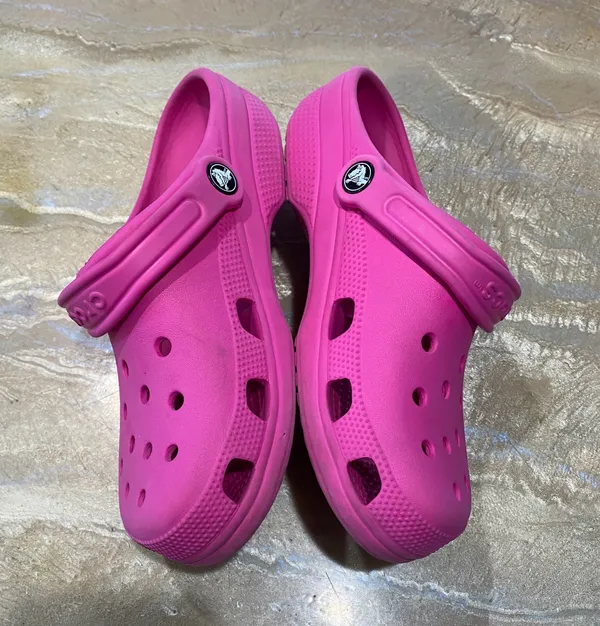 Classic Comfort Pink Crocs Women’s 9 - Image 2