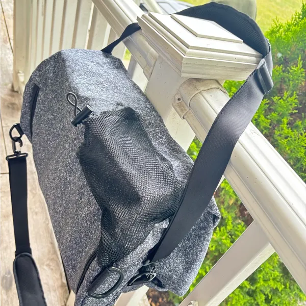 PINK - Victoria's Secret duffle bag - Image 8