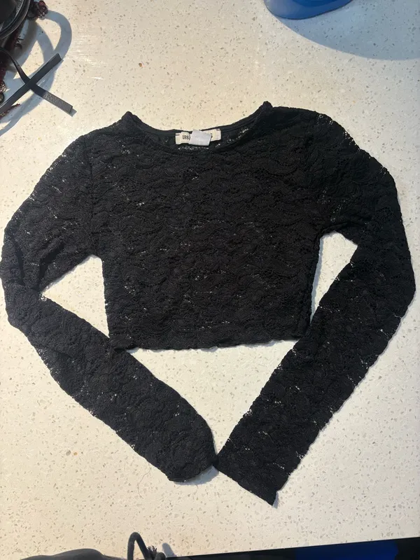 Urban Outfitters Black Lace Top Crop Long Sleeve - Image 2
