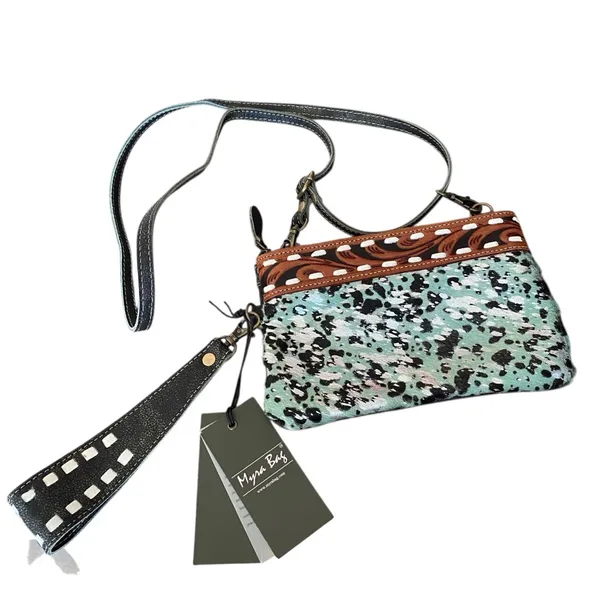 Myra Bag NWTs Gouyen Mesa Leather Fur Belt Bag Purse - Image 7