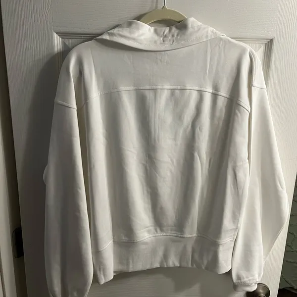 New with tags White Half-Zip Pullover Sweatshirt s tall dynamic fleece old navy - Image 8