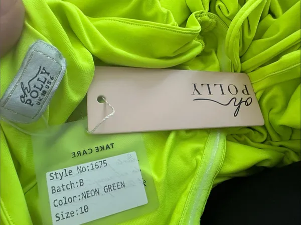 NWT Oh Polly Neon Bright Lime Green Off Shoulder Body Con Ruched Mini Dress Sz 6 - Image 3