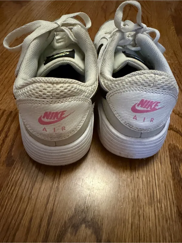Nike Air Women’s 8 - Image 5