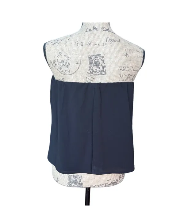 Elegant Black Strapless Camisole - Image 3