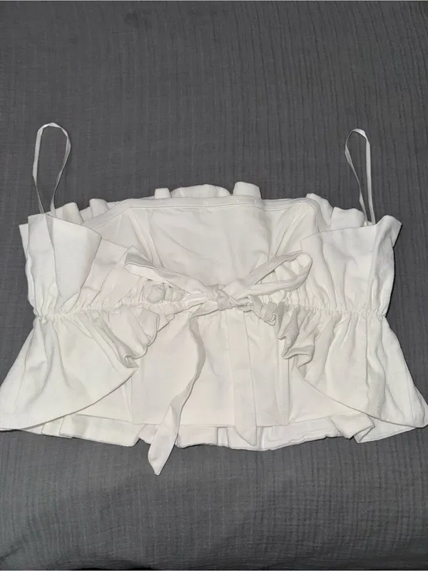 Selfie Leslie Off-Shoulder Ruffle Crop Top in Cream - Image 5