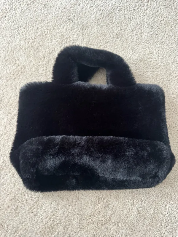Faux fur star purse Black - Image 3