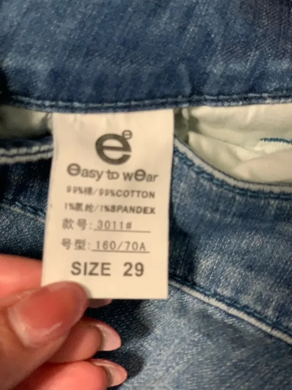 Easy to Wear Faded Blue Wash Barrel Jeans. Size-29 Utilitarian Streetwear - Image 2