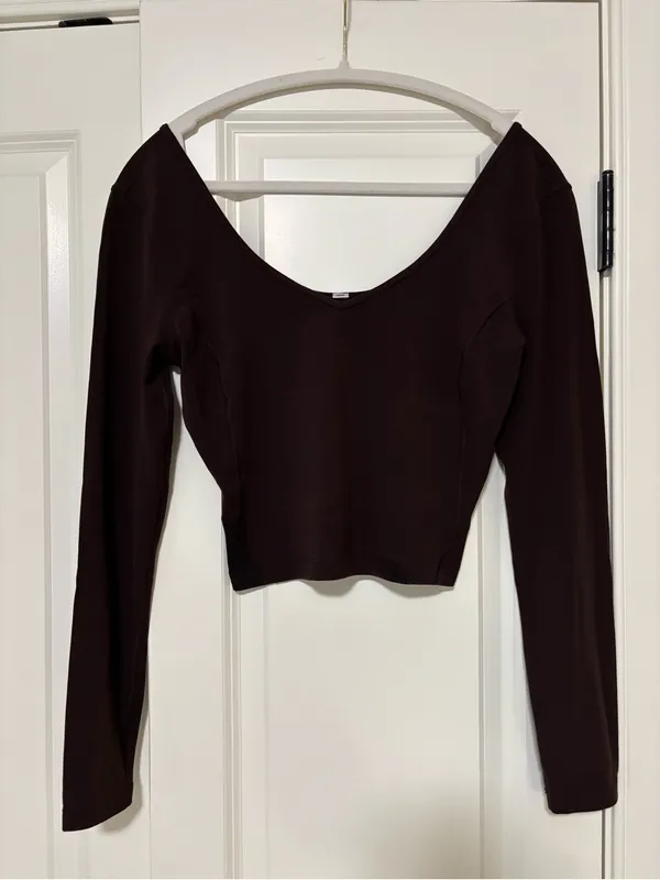 lululemon athletica Long Sleeve V-Neck Top in Dark Brown - Image 5