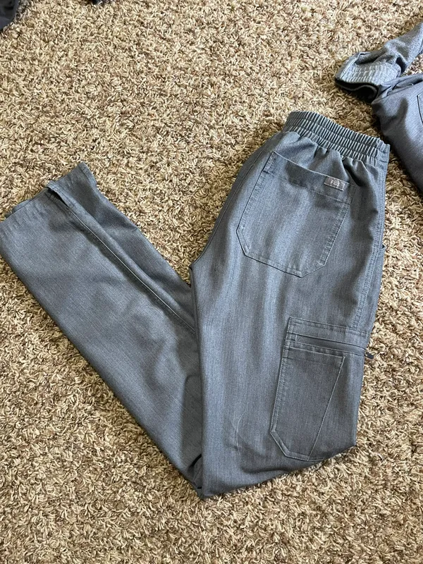 FIGS Yola Skinnys - Image 4