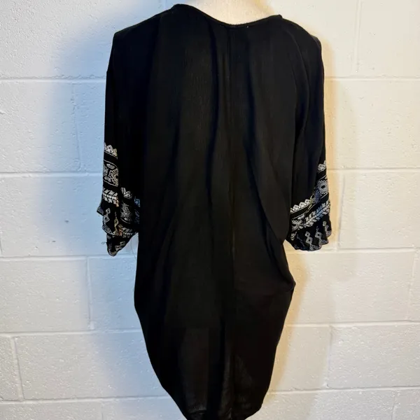 Chloe & Katie Black Embroidered Kimono Coverup - Image 5