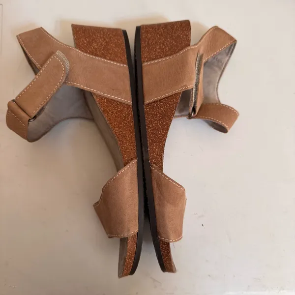 White Mountain Haines Sandals‎ Wedge Heel Shoes Tan Suede Cork Womens Size 7.5 M - Image 3