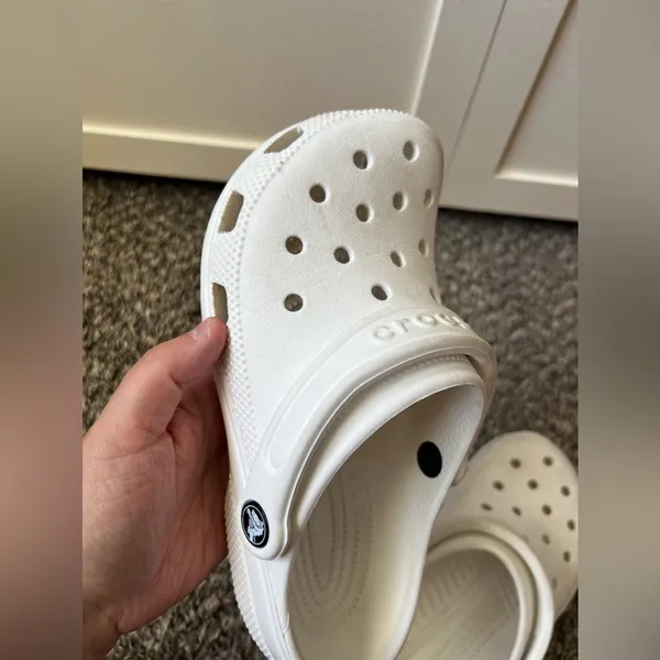 Crocs Shoes Women’s White Clogs Size 6‎ - Image 8