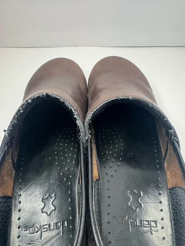 Dansko Brown Leather Professional Clogs Women's Size EU40 - Image 4