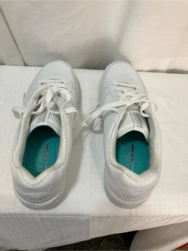 Skechers White Lace-Up Sneakers with Teal Insole - Image 4