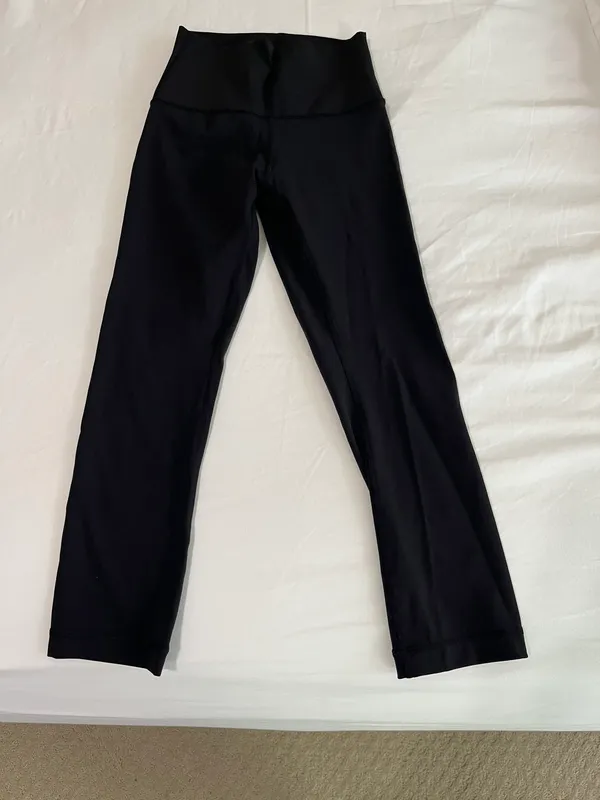 Lululemon Black Cropped Leggings - Image 4