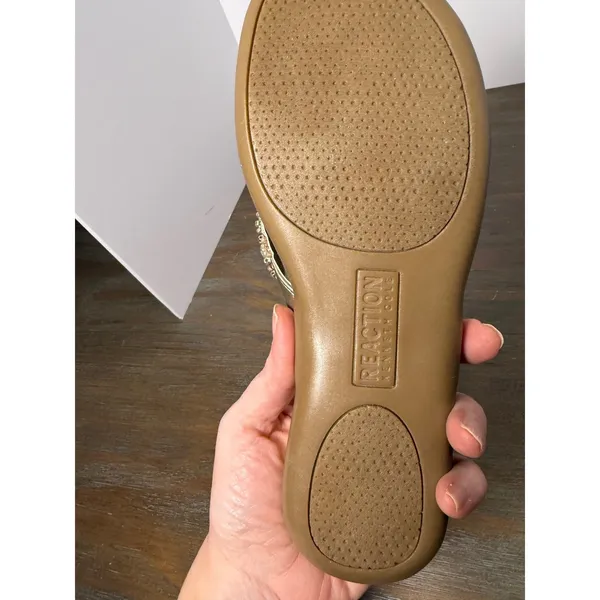 Kenneth Cole Reaction Glam-athon Beaded‎ Thong Sandals Gold Size 6.5 New - Image 9