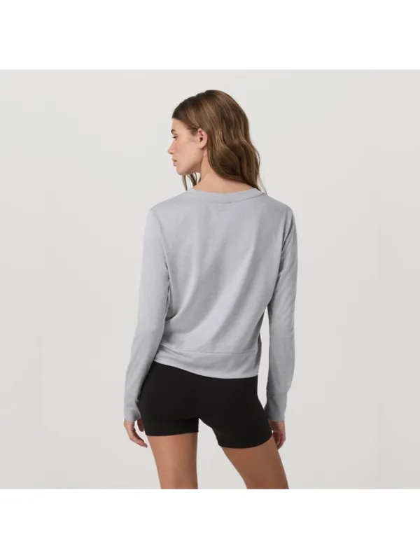 Vuori Daydream Crew in Light heather Gray Top loungewear activewear yoga Pilates - Image 3