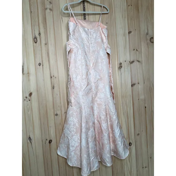 NWT Lulus Gwenth Blush Floral Jacquard High-Low Midi Dress Holiday Party Size L - Image 6