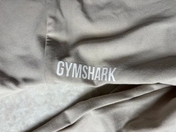 Gymshark Pause Open Back Long Sleeve Crop Top - Image 4