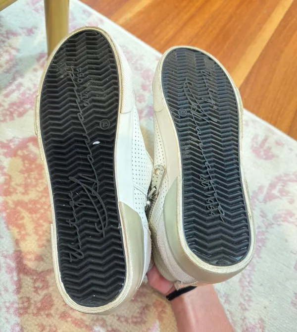 Multiple Size 7.5 - Image 3
