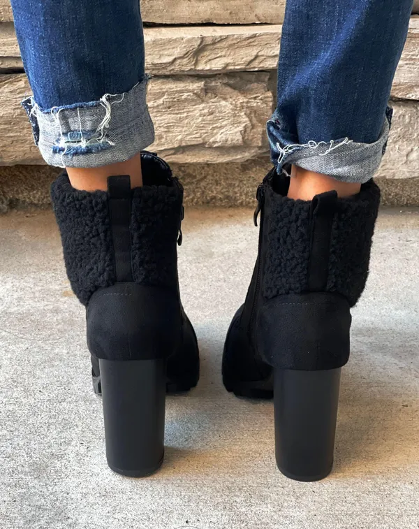 Top Moda Black Sherpa Lined Chunky Lug Sole Ankle Bootie - Image 3