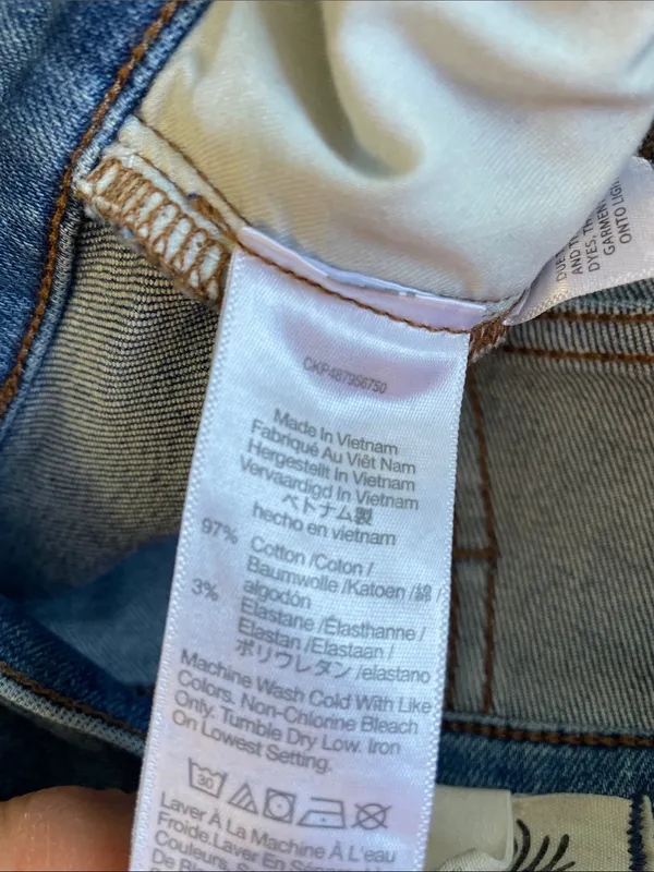 Madewell Mid Rise Kick Out Jeans - Image 8